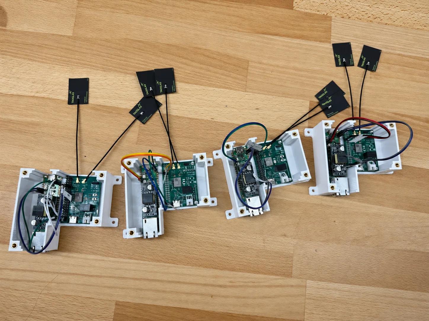 Positioning unit prototypes with antennas